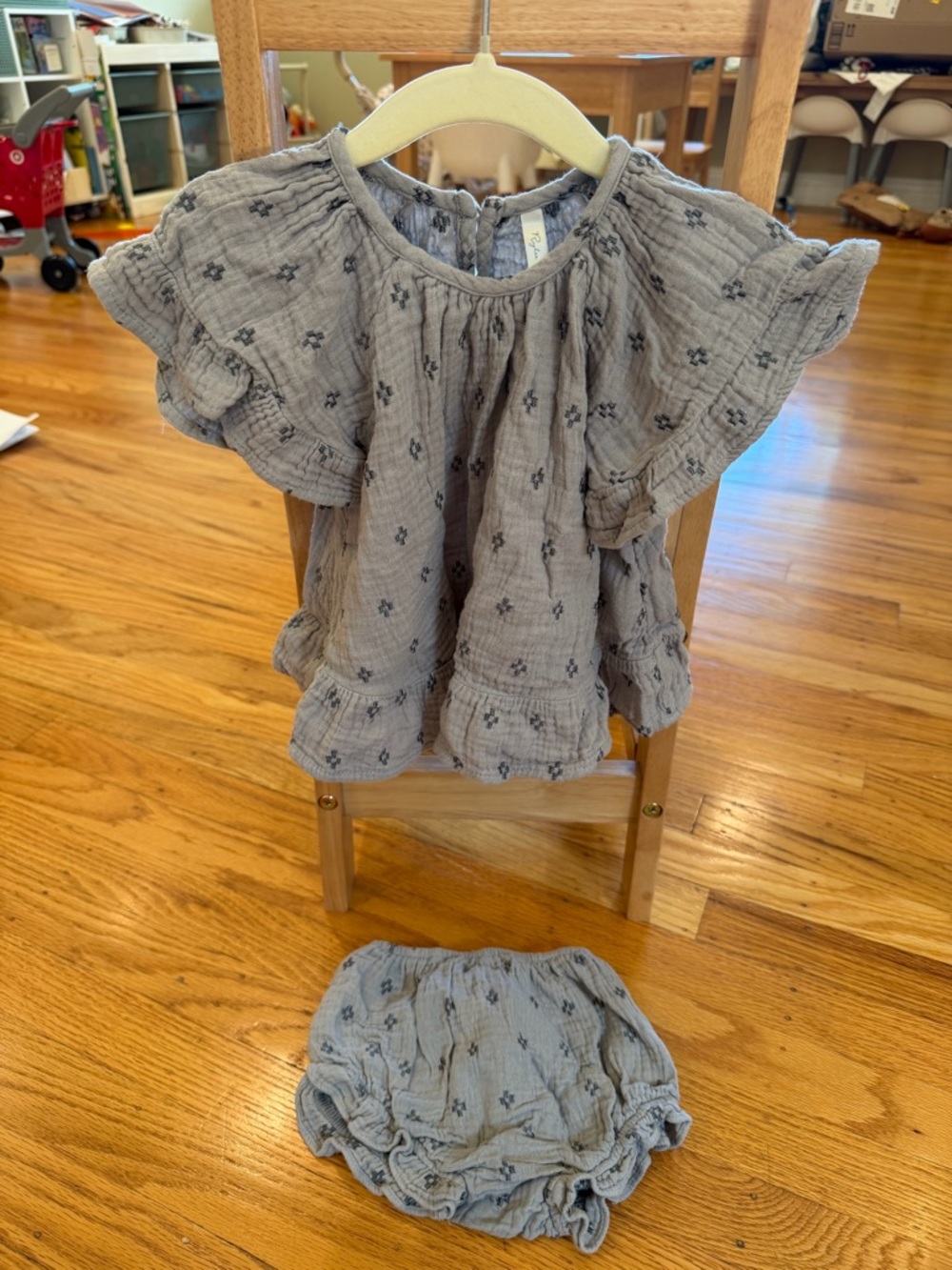 Rylee & Cru Light Gray Ruffle Top & Bloomers Set